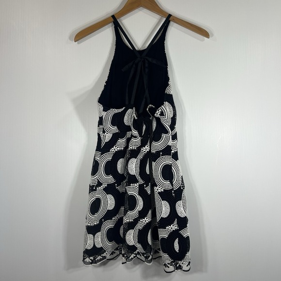 Anthropologie Maeve Halter Embroidered Mini Dress Size 2 Black White 70s Print Anthropologie Maeve Halter Embroidered Mini Dress Size 2 Black White 70s Print